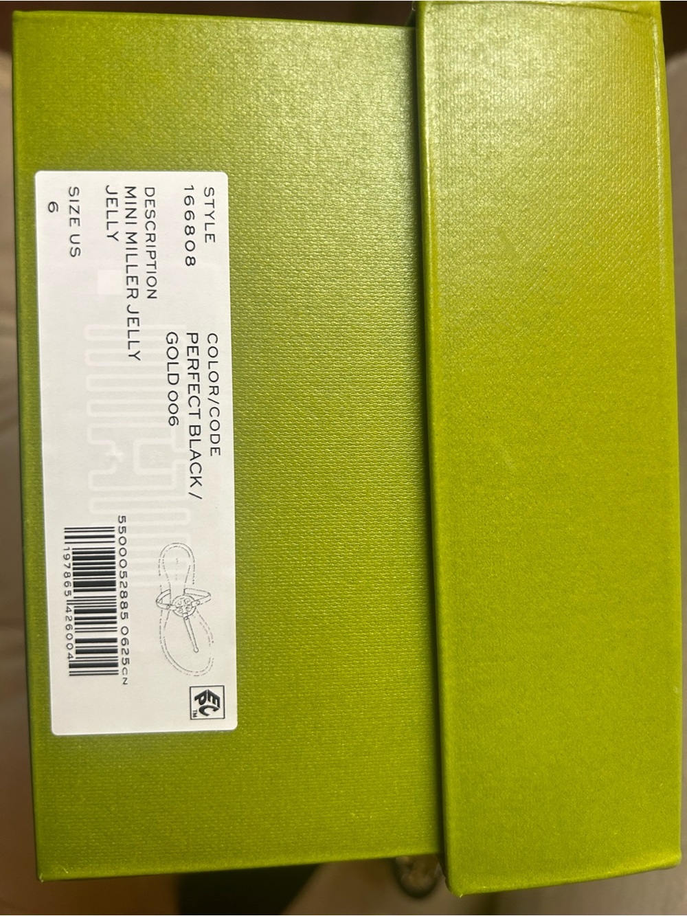 Tory Burch Black Jelly Thong Sandals with Gold Logo - Picture 4 of 4